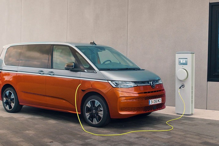 Der neue Multivan eHybrid (Verfallsdatum Mai 2026).jpg